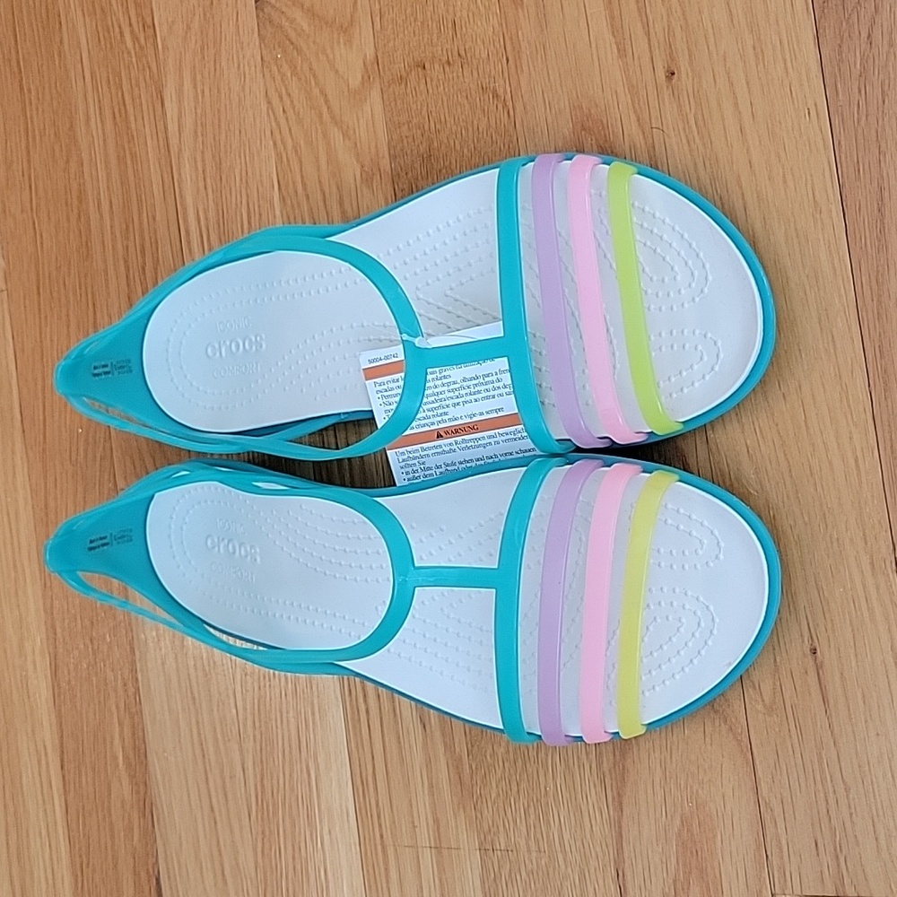 NWT - Crocs Sandals Isabella